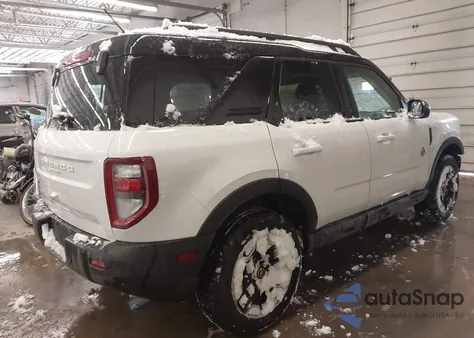 2025 Ford Bronco Sport Outer Banks z USA, uszkodzony, nr VIN 3FMCR9CN3SRE63151